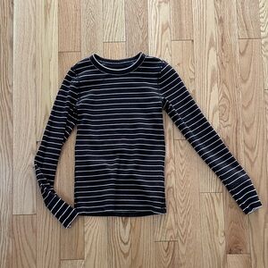 Aerie Essential Crew layering tshirt - deep earth - size med